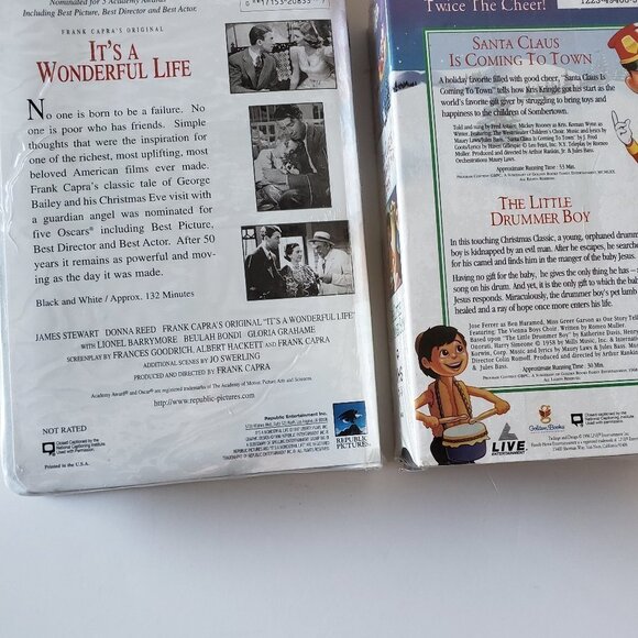 Sealed Christmas VHS Set of 3 Tapes It's a Wonderful Life Santa is Coming Town - Picture 2 of 4